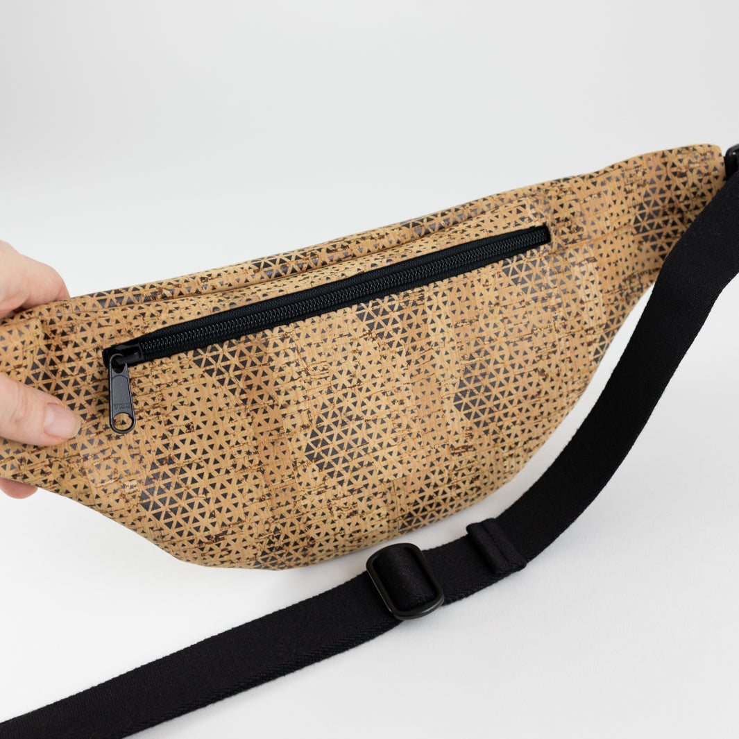 Bauchtasche Kork Dreiecke Size M