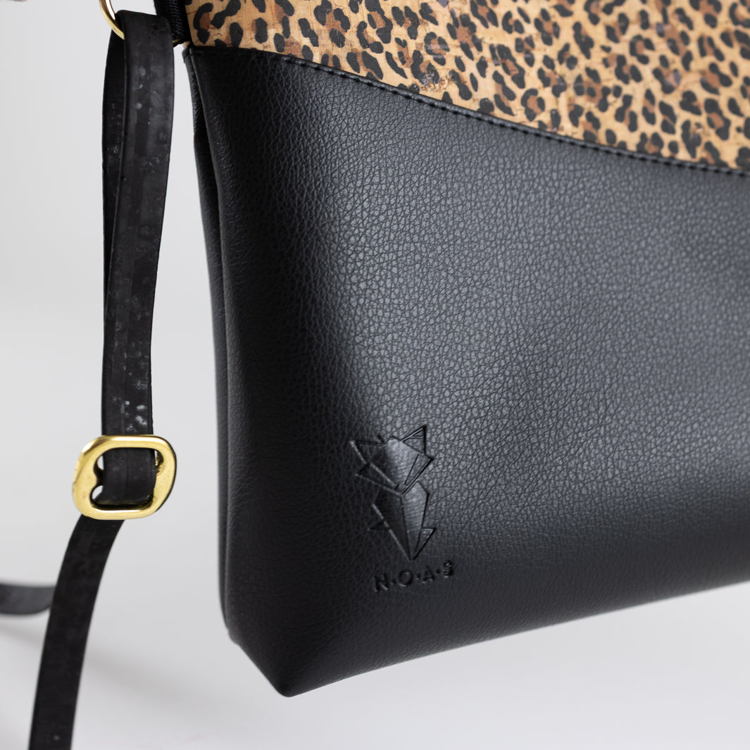 Kleine Handtasche Kork Leo mit Reißverschlusstasche