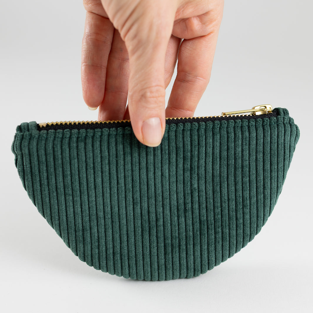 Moon Bag Geldbörse Cord Waldgrün