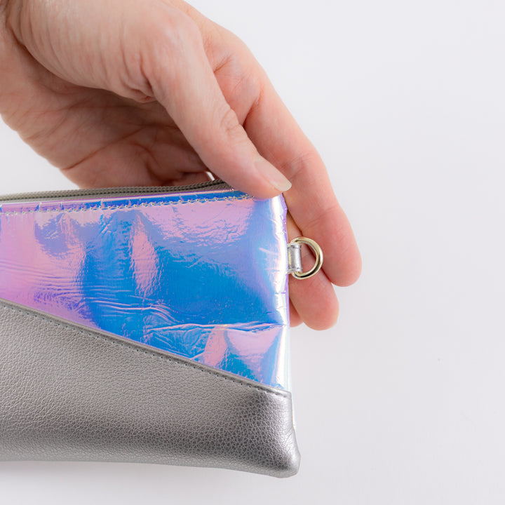 NOAS Mini Wallet – Holo Rainbow Silver with card slots