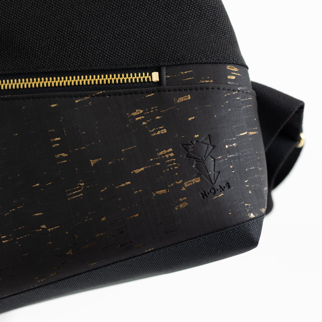 NOAS Mini-Rucksack Kork Schwarz Gold Canvas Schwarz – mit Geheimfach