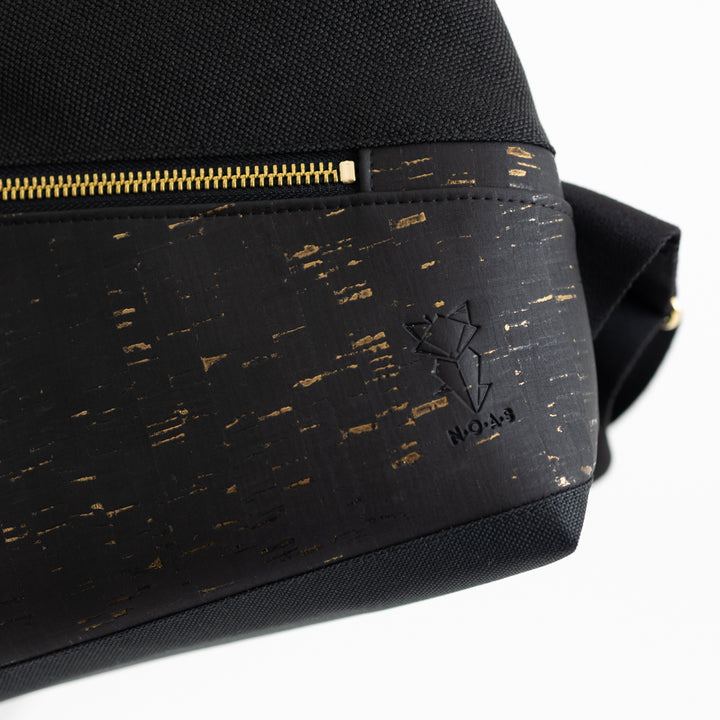 NOAS Mini-Rucksack Kork Schwarz Gold Canvas Schwarz – mit Geheimfach