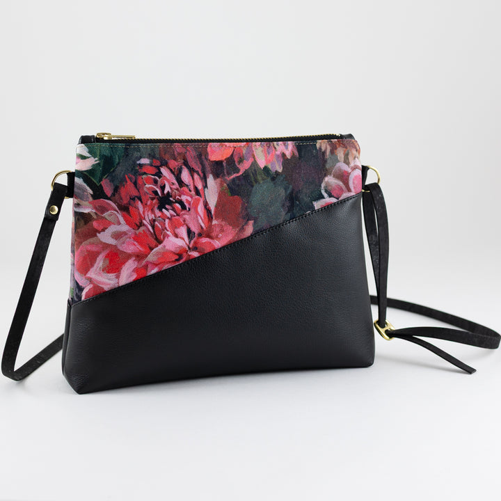 Kleine Handtasche Spring Blossom mit Reißverschlusstasche