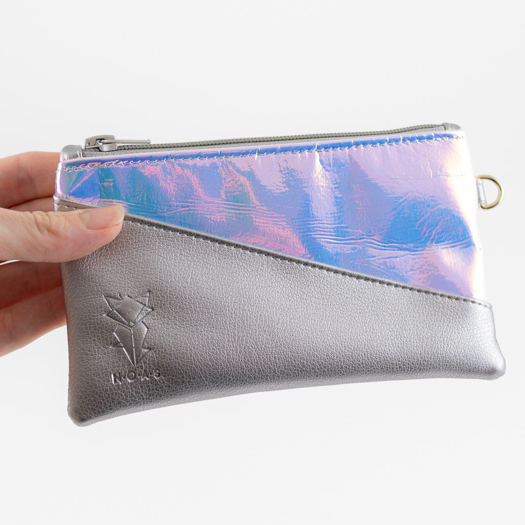 NOAS Mini Wallet – Holo Rainbow Silver with card slots