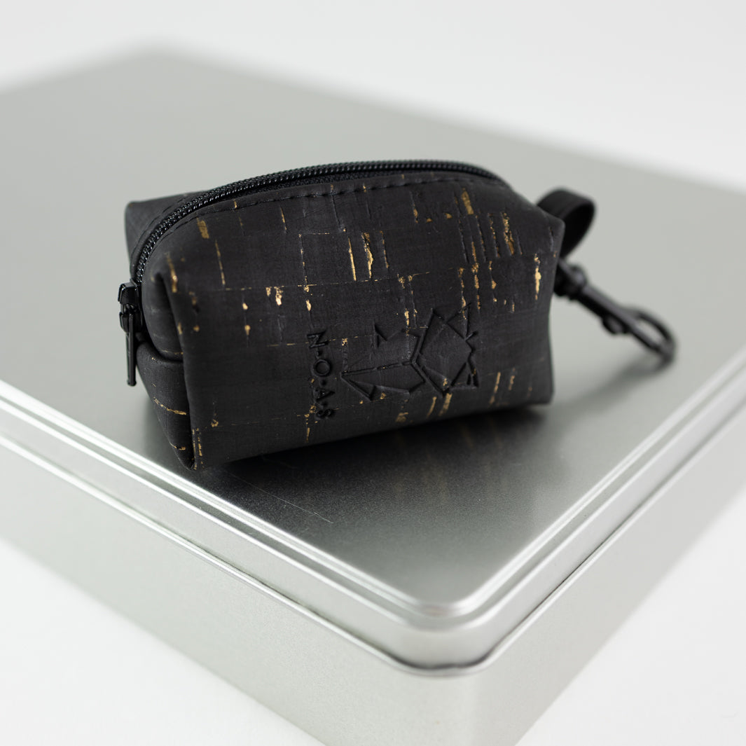 Mini-Tasche für Hundekotbeutel – Kork Schwarz Gold