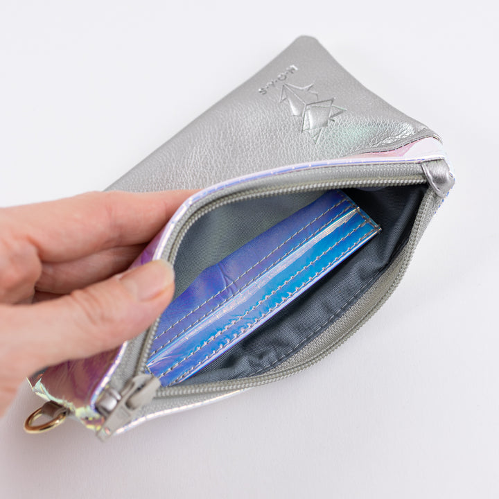 NOAS Mini Wallet – Holo Rainbow Silver with card slots