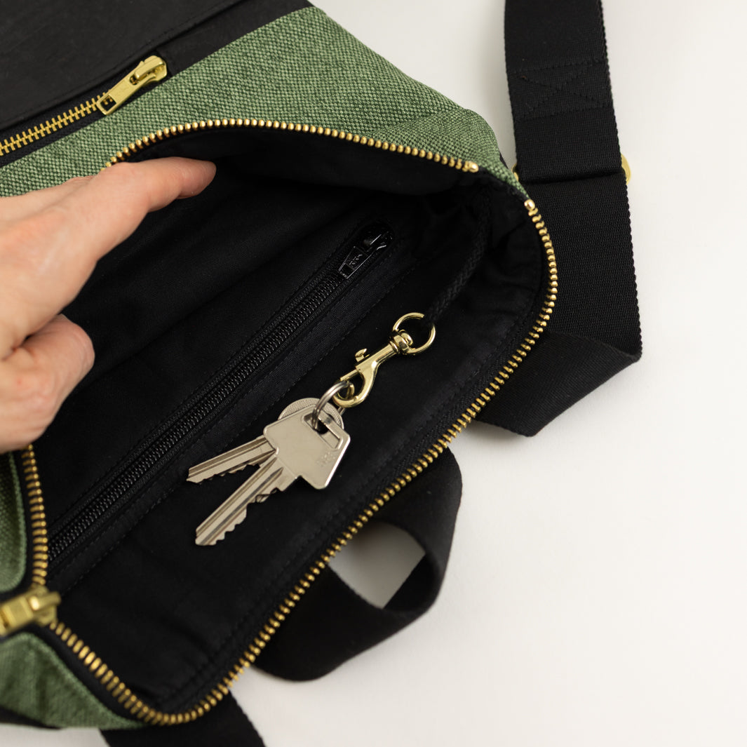 NOAS Mini Backpack Cork Black Canvas Forest Green – with secret compartment
