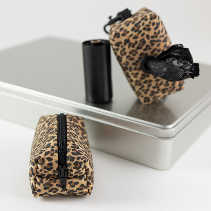 Mini-Tasche für Hundekotbeutel – Kork Leo