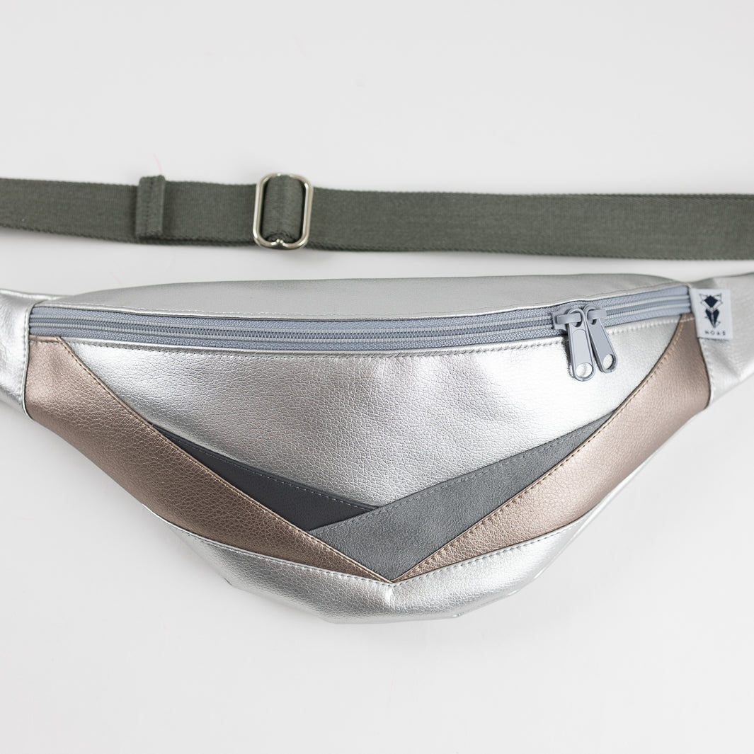 Bauchtasche Dreiecke Silber Size L