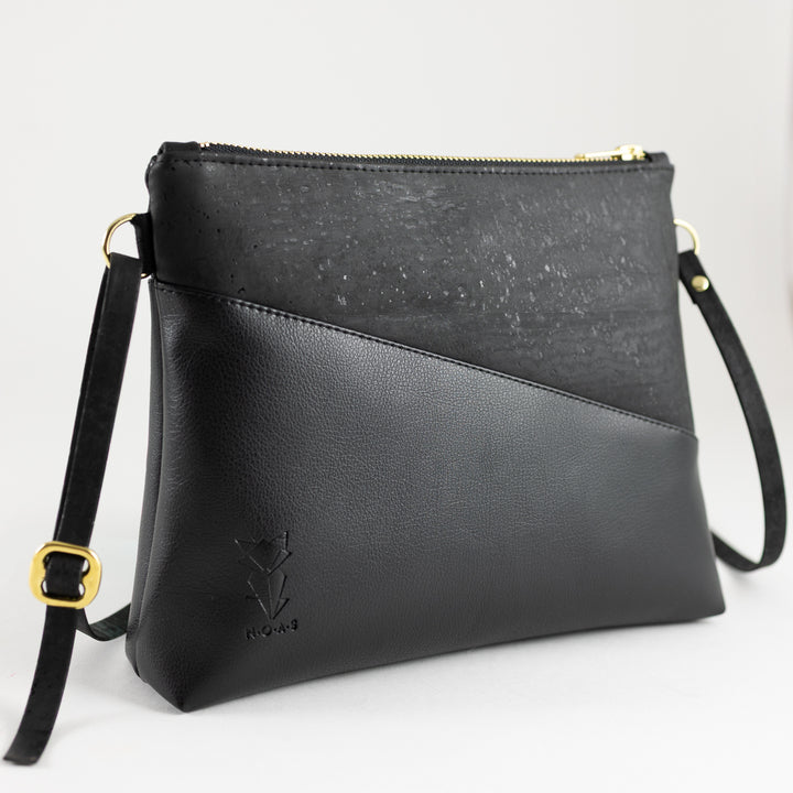 Kleine Handtasche Kork Schwarz mit Reißverschlusstasche