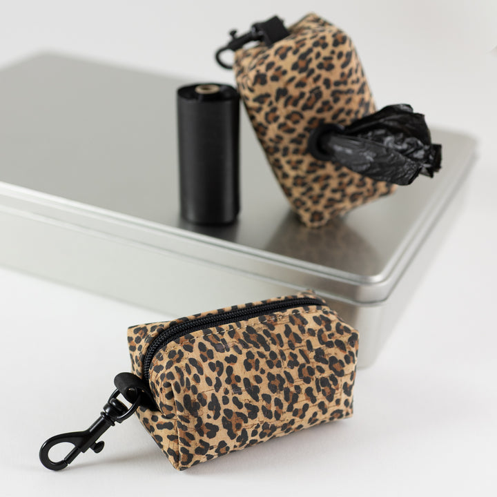Mini-Tasche für Hundekotbeutel – Kork Leo