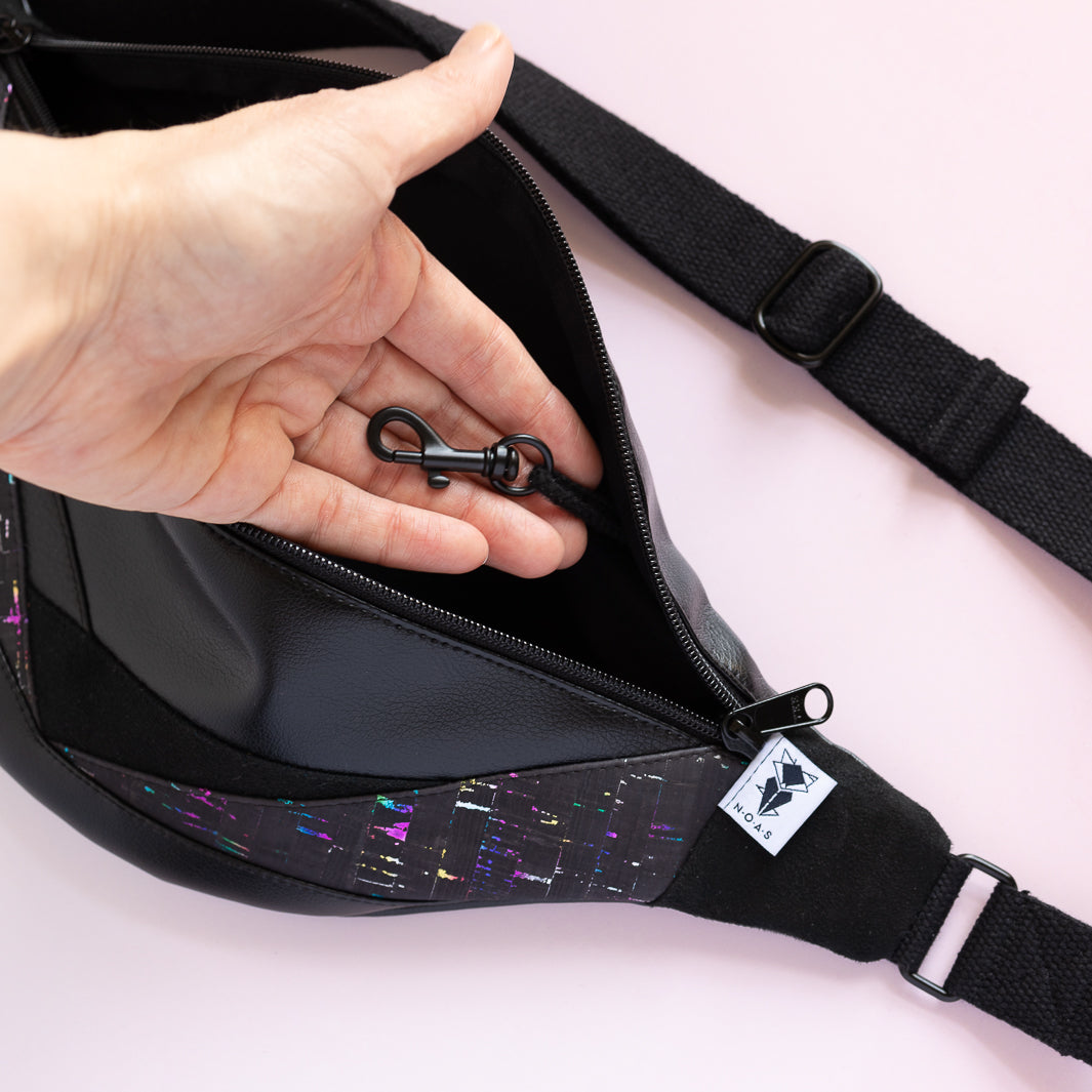 Bauchtasche Dreiecke Rainbow Kork Size L