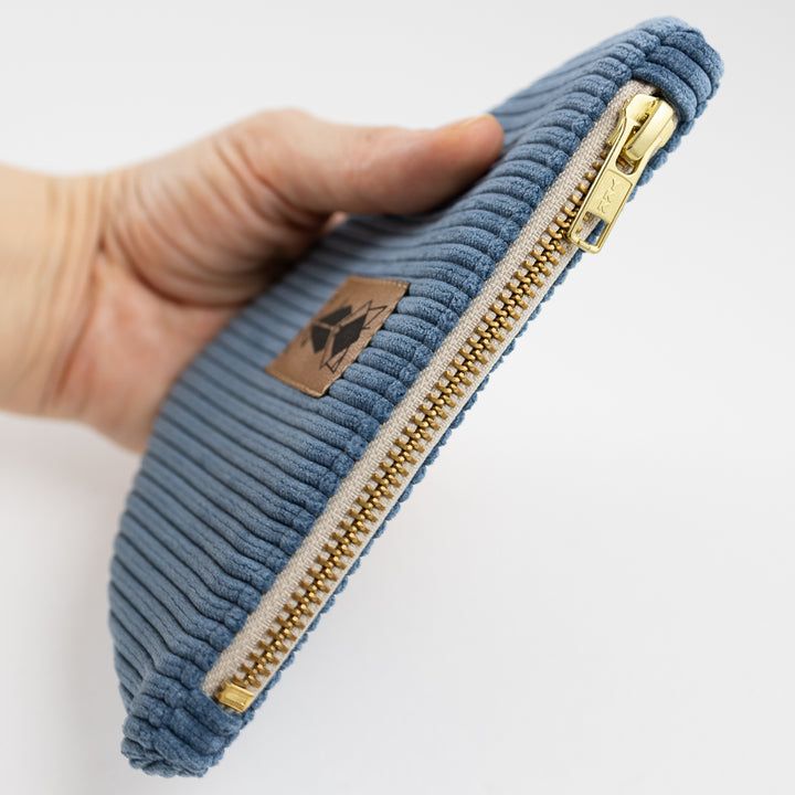 Moon Bag Geldbörse Cord Himmelblau