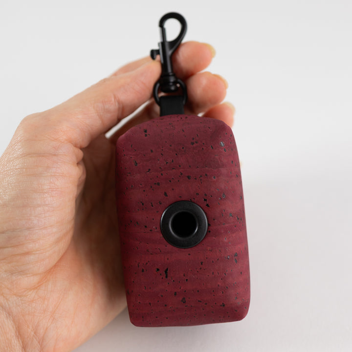 Mini-Tasche für Hundekotbeutel – Kork Weinrot