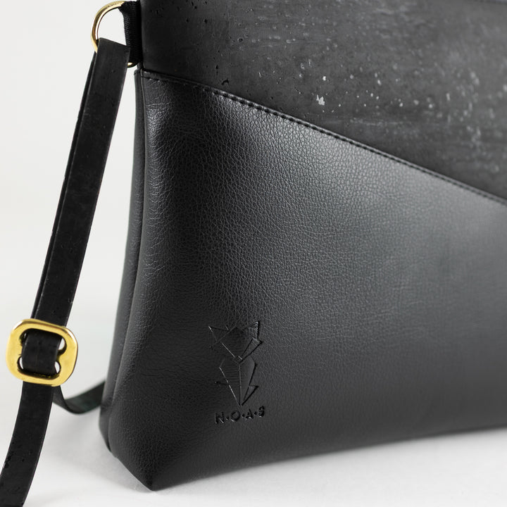 Kleine Handtasche Kork Schwarz mit Reißverschlusstasche