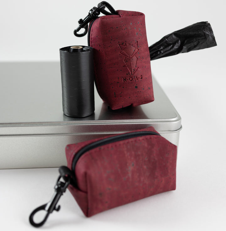 Mini-Tasche für Hundekotbeutel – Kork Weinrot