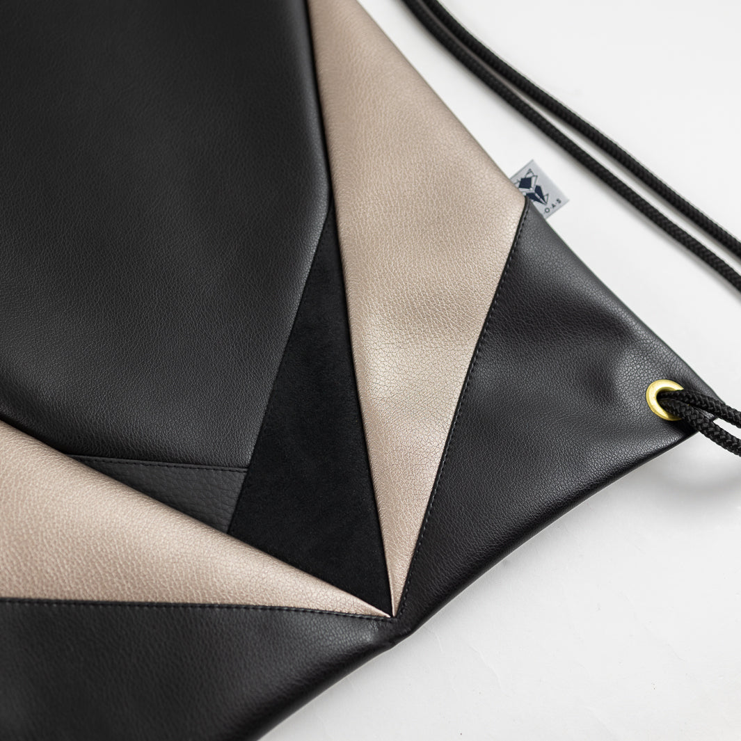 Turnbeutel Dreiecke Platin Gold