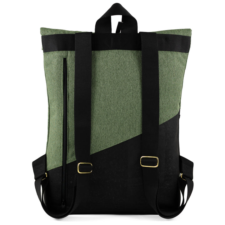 Gepolstertes Laptopfach am Rücken des NOAS Rolltop Rucksacks