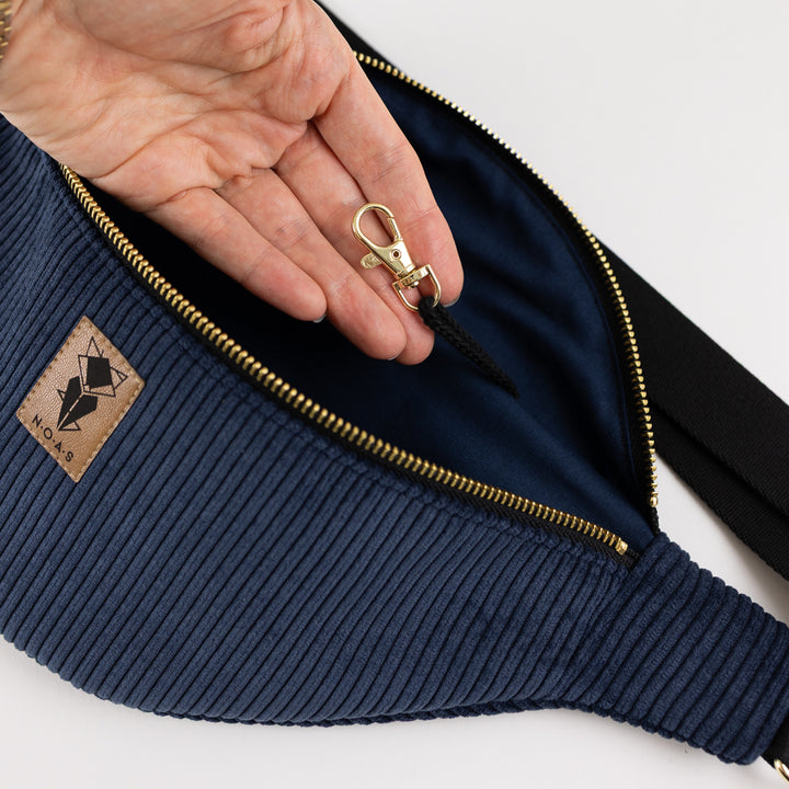 NOAS Cord Fanny Pack Dark Blue - Size L with zipper pocket