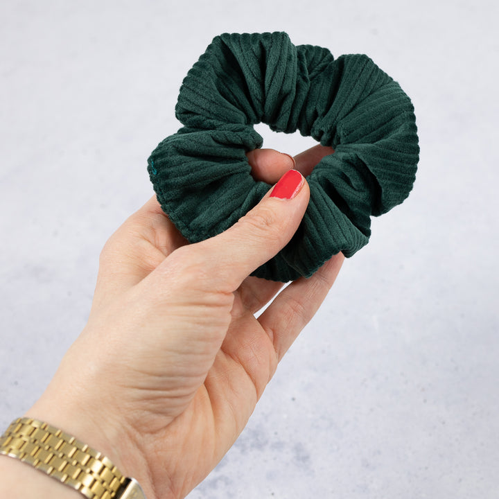 Scrunchie Cord Samt Waldgrün